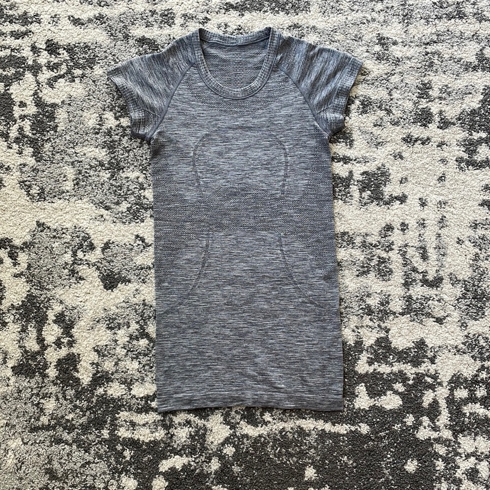 Lululemon top